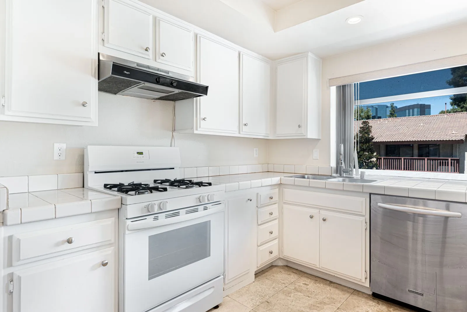 Kitchen Layout Ideas for Easier Mobility